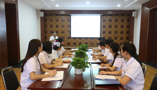 重庆华肤医院专家